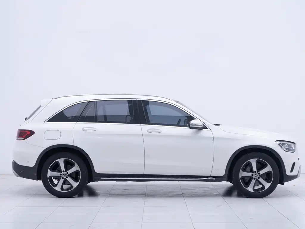 Mercedes-Benz GLC 2022 facelift GLC 260 L 4MATIC luxury model купить на сайте DeffCars