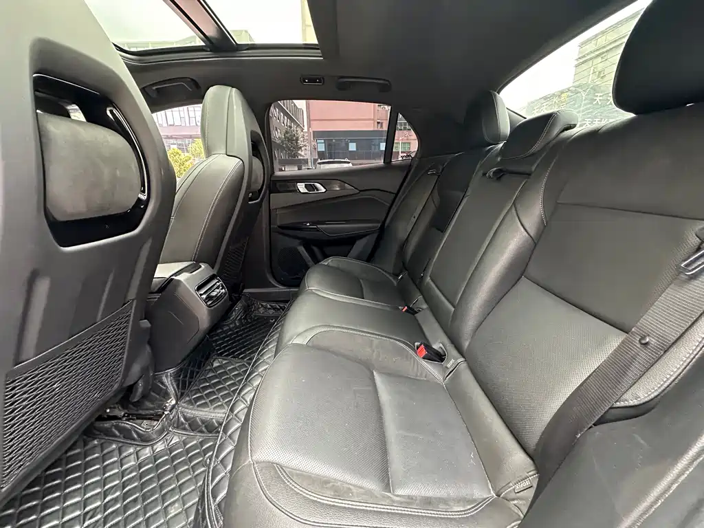 Lynk & Co 03 2021 1.5TD DCT Champion Edition купить на сайте DeffCars