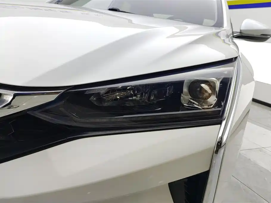 Yixuan 2021 230T automatic chasing engine version купить на сайте DeffCars