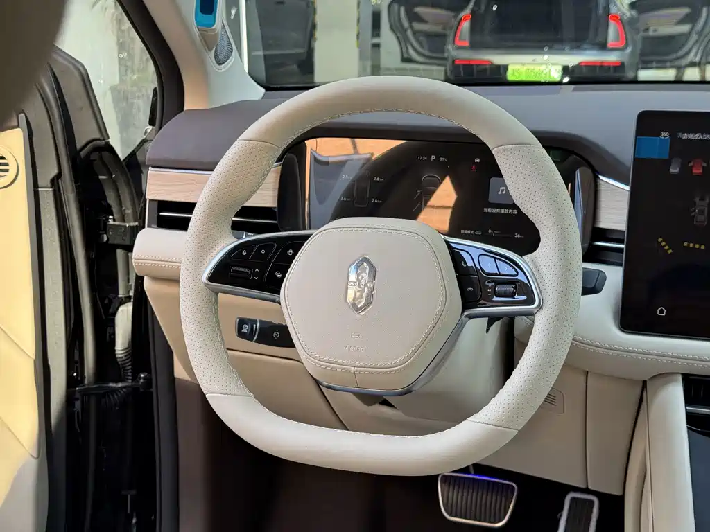 Wenjie M7 2024 1.5T Smart Driving Rear Drive Pro Version 5 Seats купить на сайте DeffCars