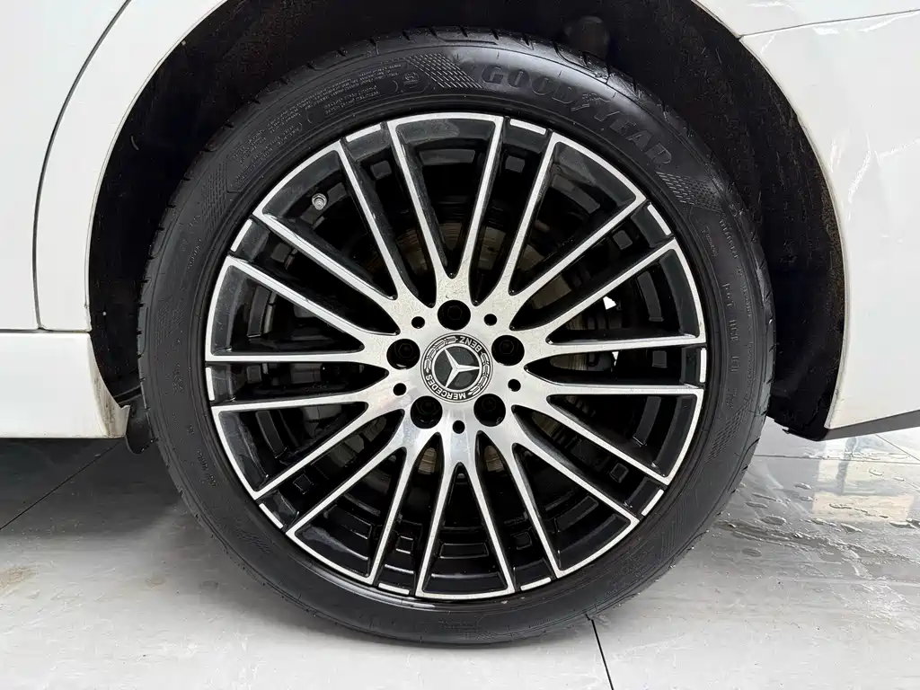 Mercedes-Benz C-Class 2025 C 260 L Sports Edition купить на сайте DeffCars