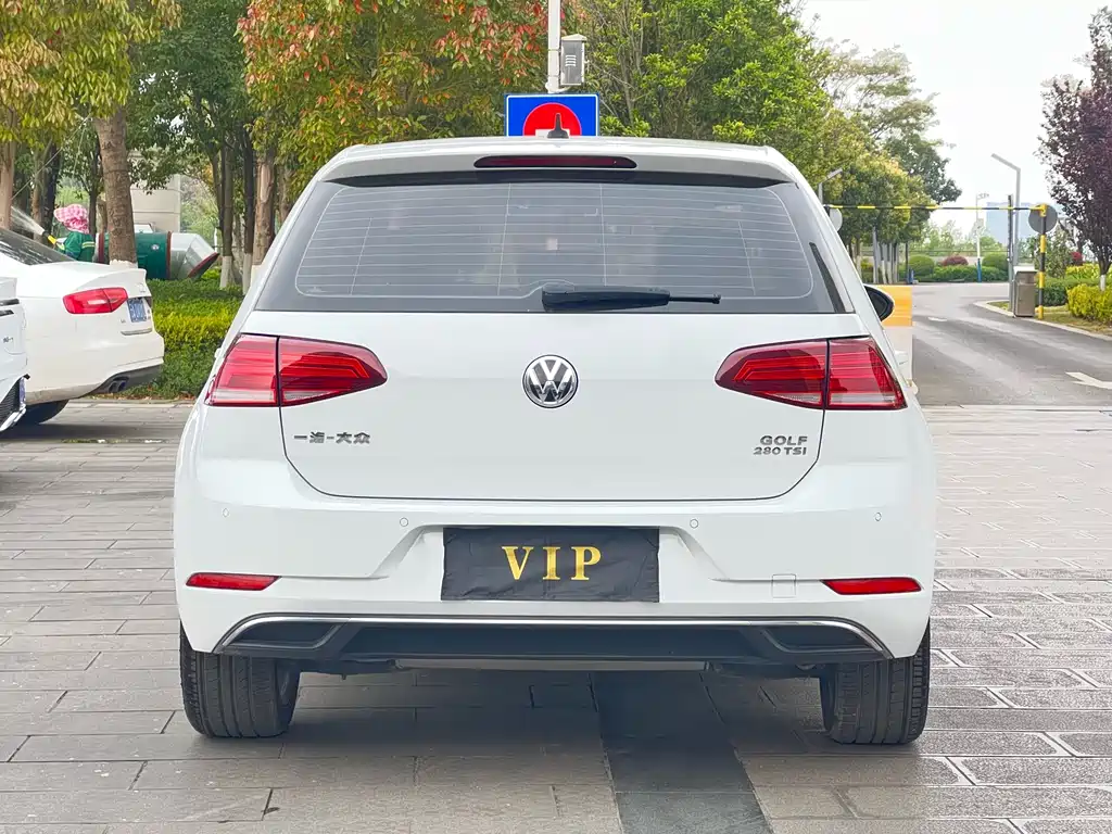 Golf 2020 280TSI DSG comfort model купить на сайте DeffCars