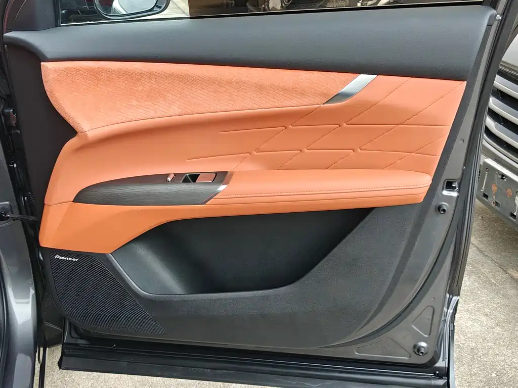 Changan CS75PLUS 2025 fourth generation 1.5T new Blue Whale smart flagship model купить на сайте DeffCars