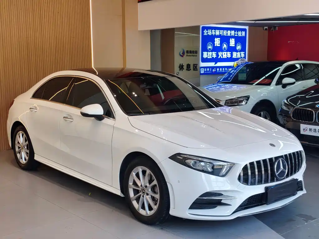 Mercedes-Benz A-Class 2020 Facelift A 200 L Sports Sedan Fashionable купить на сайте DeffCars