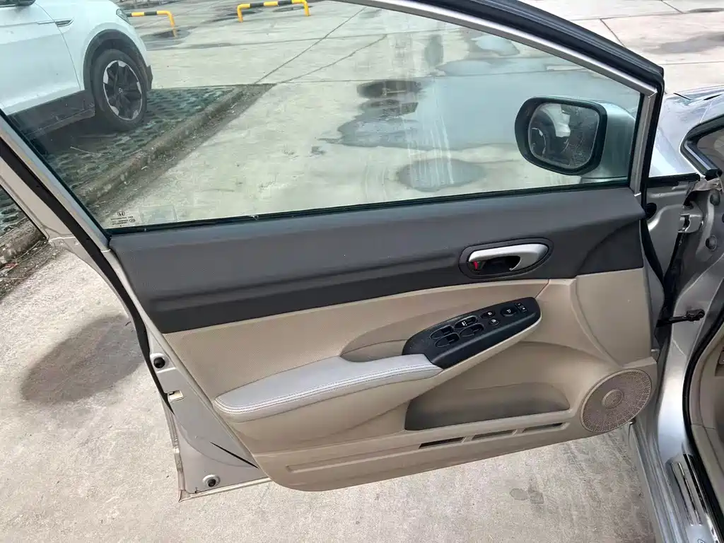 Civic 2009 1.8L automatic comfort version купить на сайте DeffCars