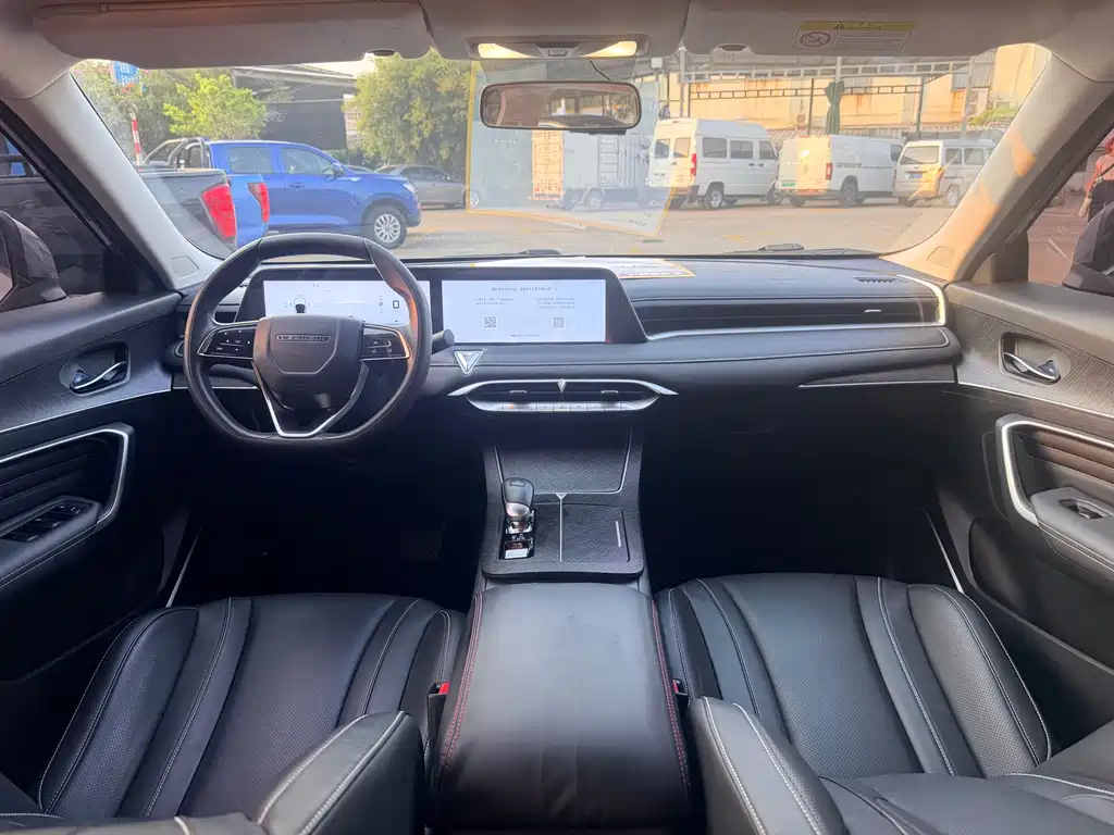 Venucia Big V 2022 260T Dark Horse Edition·Idol купить на сайте DeffCars