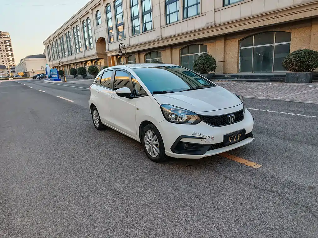 Fit 2021 1.5L CVT Trendy Edition купить на сайте DeffCars