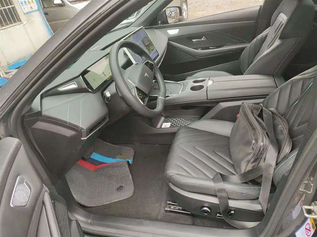 Dark blue SL03 2023 515MAX pure electric version купить на сайте DeffCars