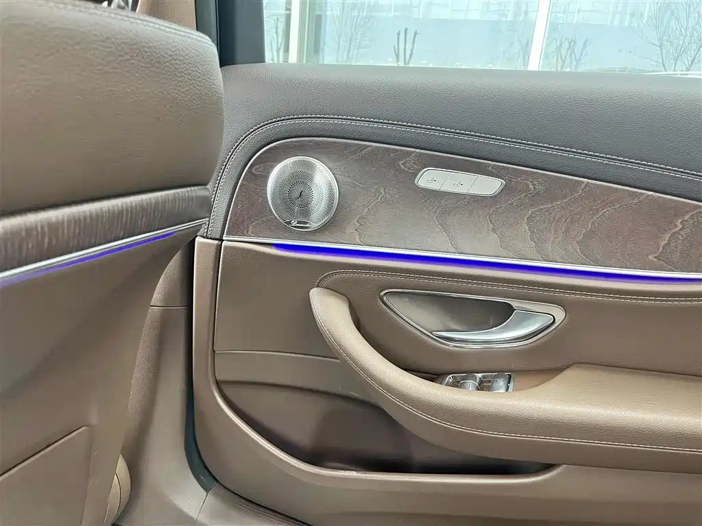 Mercedes-Benz E-Class 2021 facelift E 260 L купить на сайте DeffCars