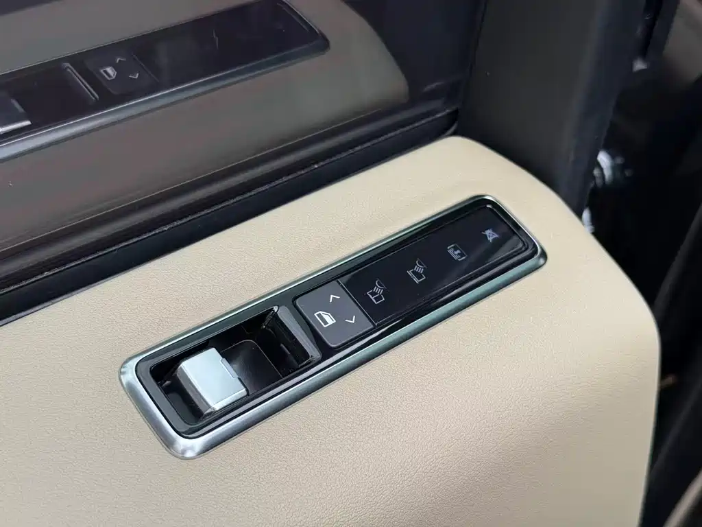 Range Rover 2018 3.0 SC V6 Vogue Edition купить на сайте DeffCars