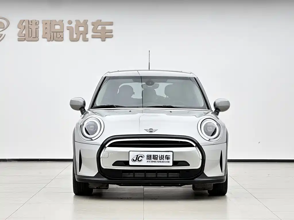 MINI 2023 1.5T ONE five-door version купить на сайте DeffCars