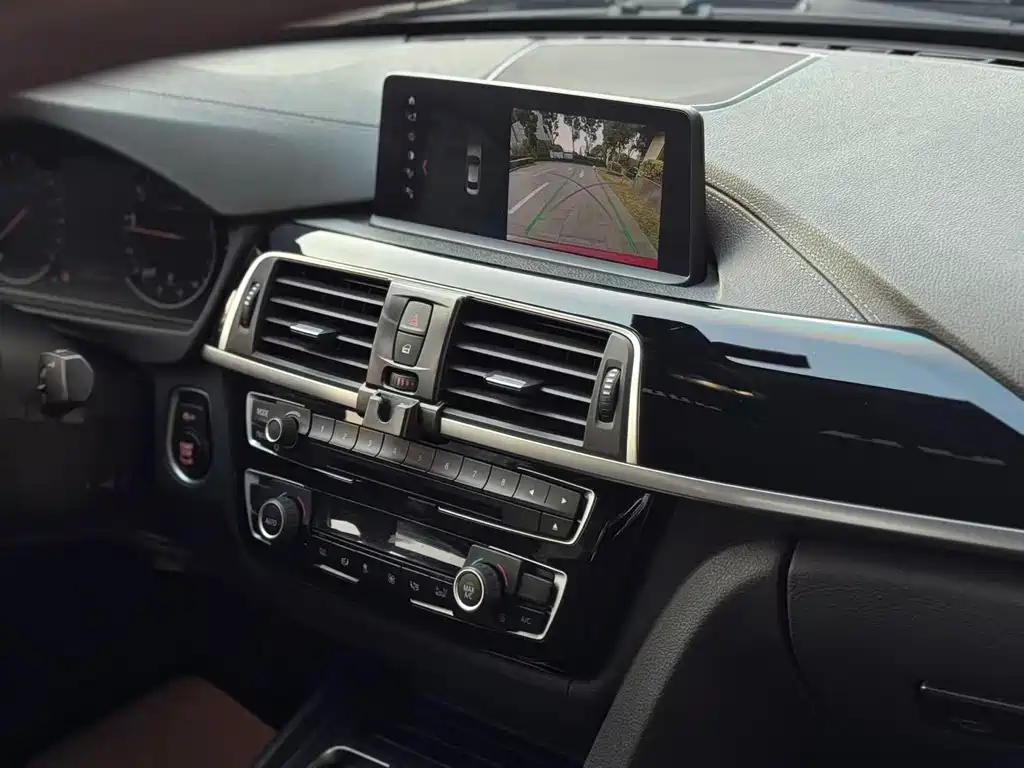 BMW 3 Series 2018 320Li Leading M Sports Package купить на сайте DeffCars