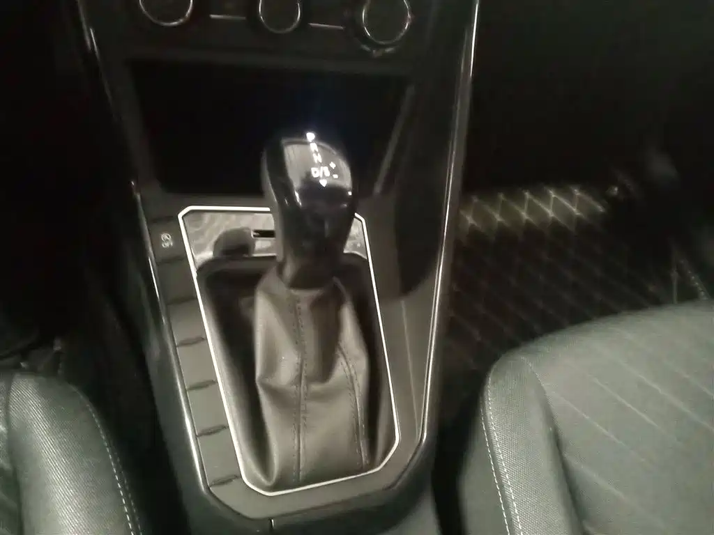 Lavida 2025 Xinrui 1.5L Outstanding Xinyi Edition купить на сайте DeffCars