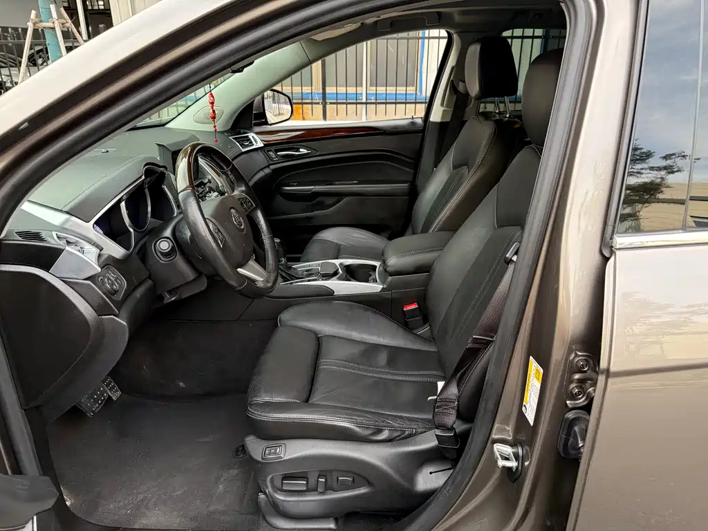 Cadillac SRX 2012 3.0L flagship model купить на сайте DeffCars