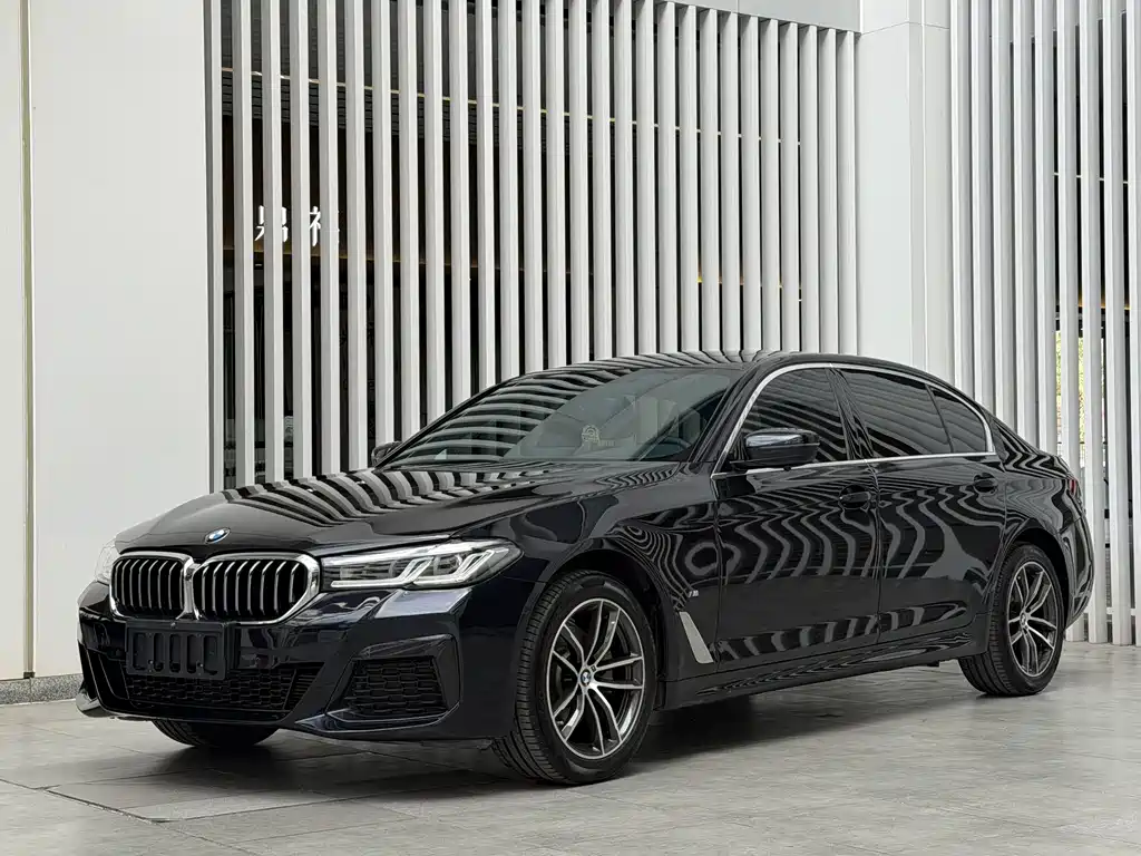 BMW 5 Series 2022 facelift 525Li M Sports Package купить на сайте DeffCars
