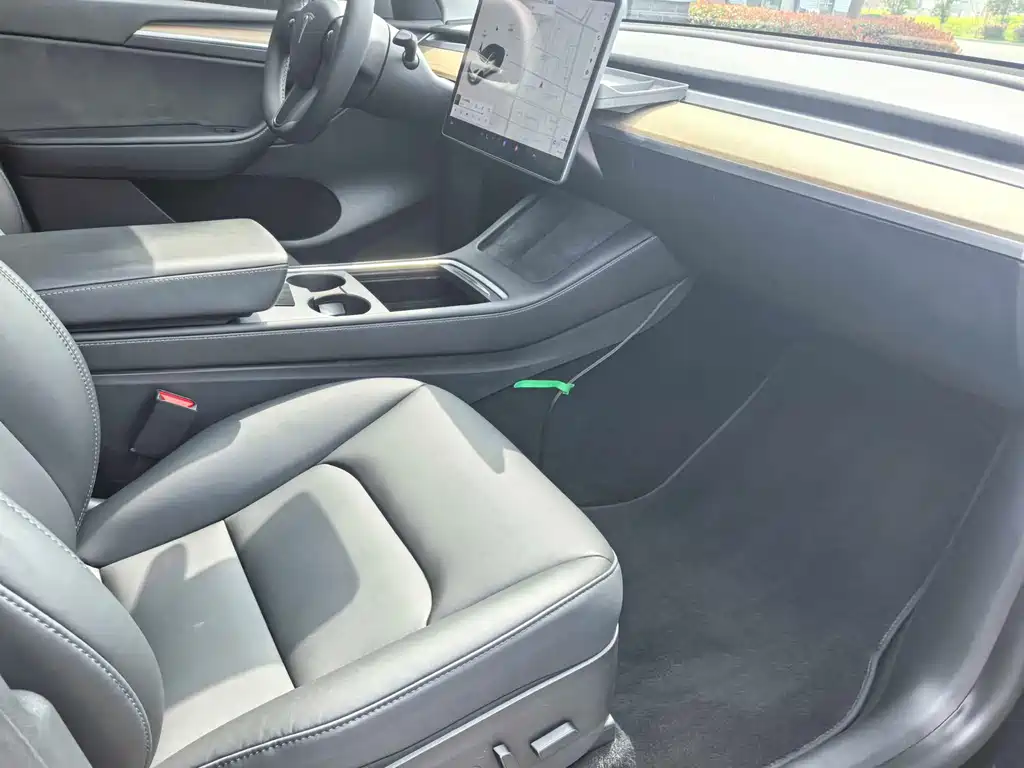 Model Y 2021 standard range rear-wheel drive version купить на сайте DeffCars