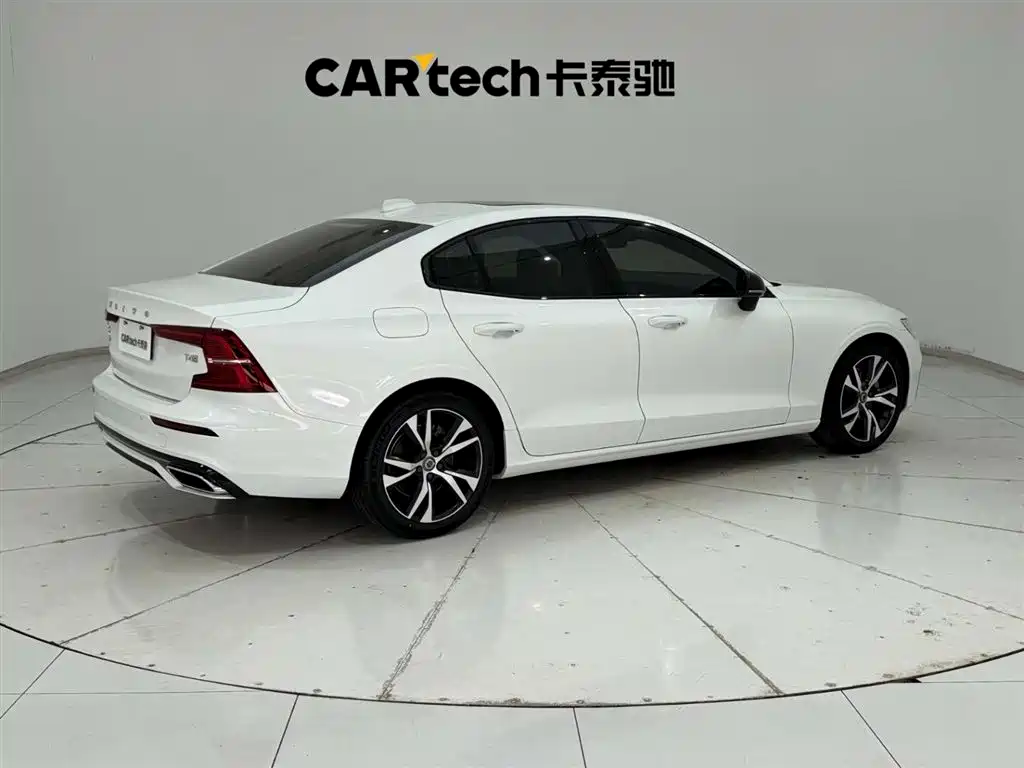 Volvo S60 2020 T4 Zhiyuan Sport Edition купить на сайте DeffCars