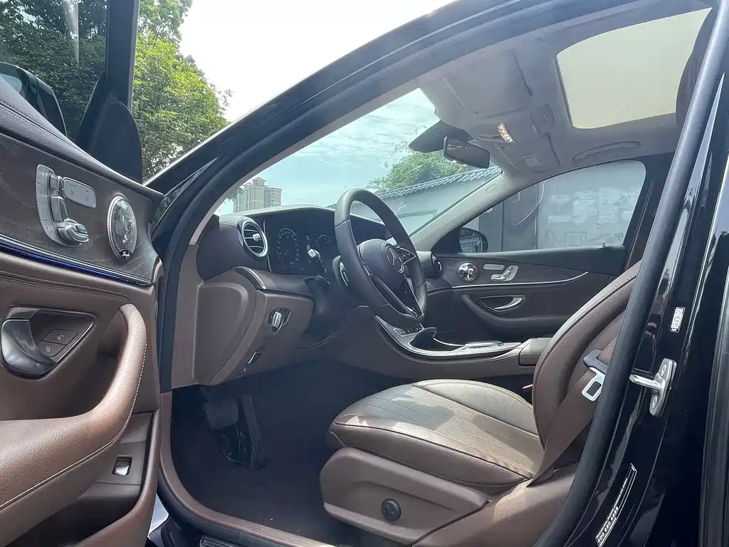 Mercedes-Benz E-Class 2023 E 300 L Fashion купить на сайте DeffCars