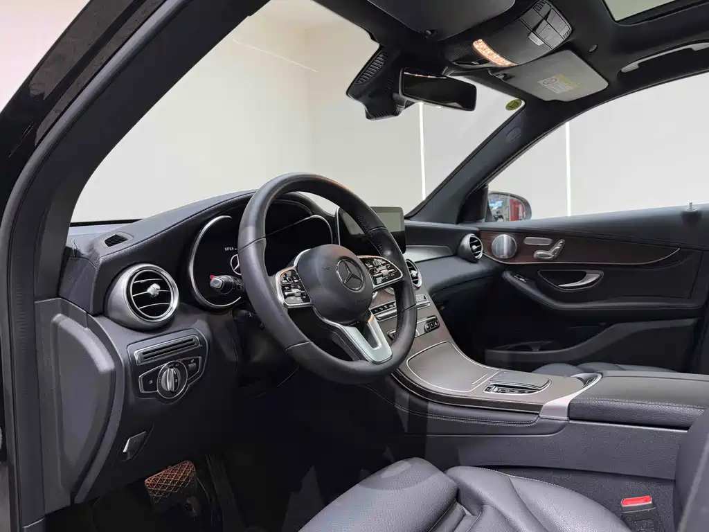 Mercedes-Benz GLC 2020 GLC 300 L 4MATIC luxury model купить на сайте DeffCars