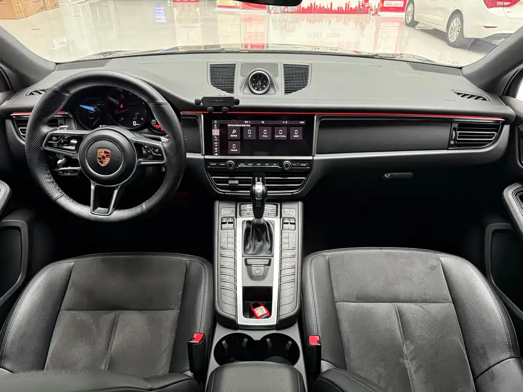 Macan 2018 Macan 2.0T купить на сайте DeffCars