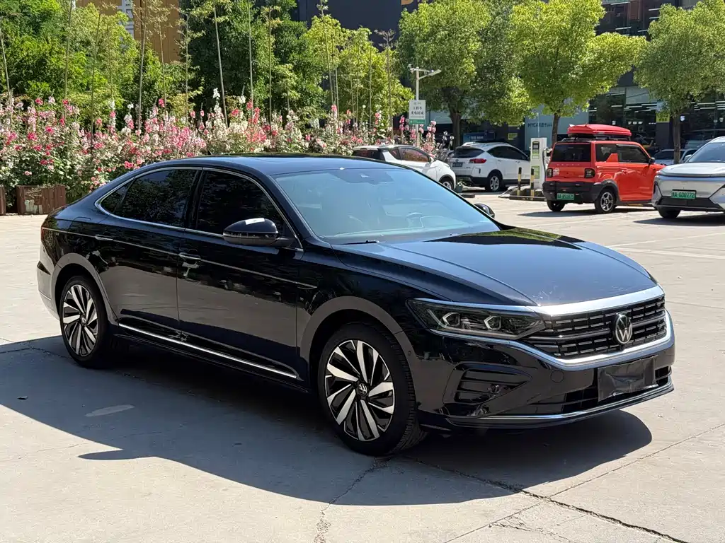Passat 2024 380TSI Deluxe Edition купить на сайте DeffCars