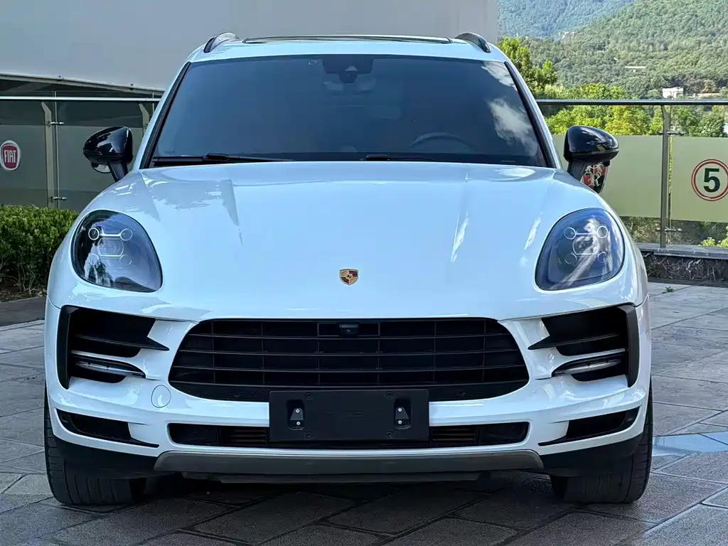 Macan 2022 Macan T 2.0T купить на сайте DeffCars