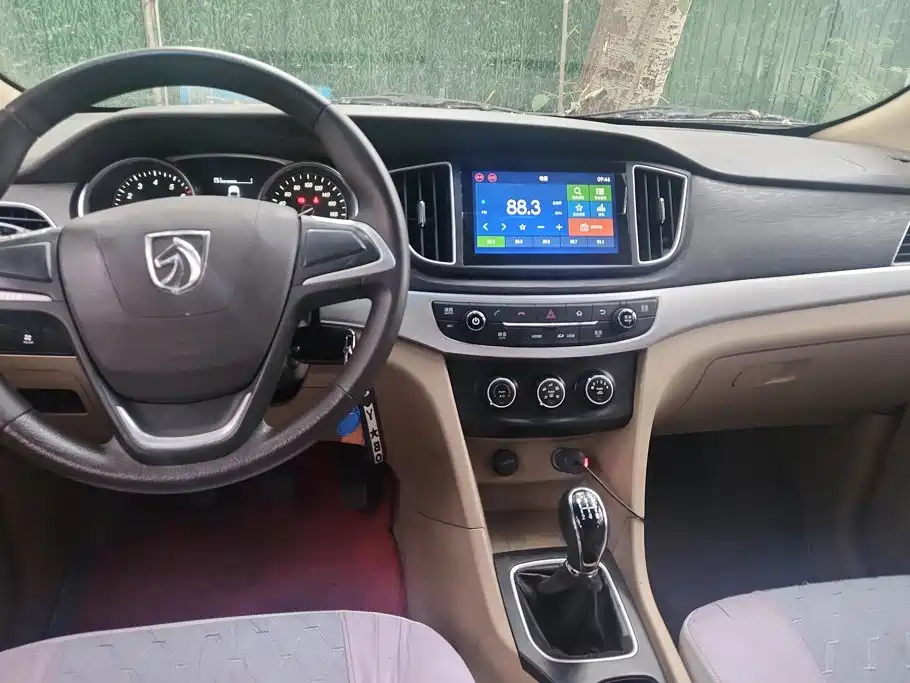 Baojun 730 2016 1.5L manual standard type 5 seats купить на сайте DeffCars