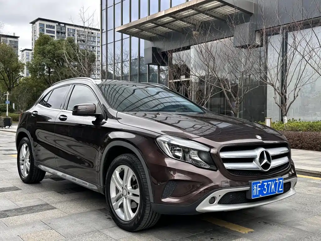 Mercedes-Benz GLA 2015 GLA 200 Dynamic купить на сайте DeffCars