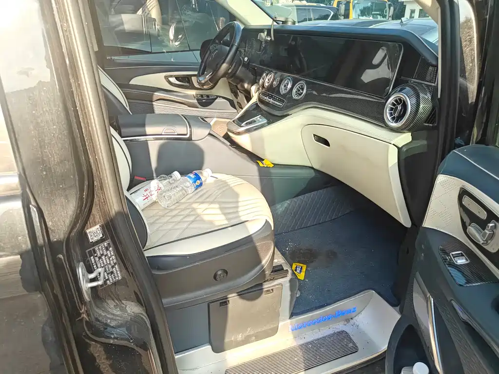 Vito 2023 2.0T Business Edition 7 seats купить на сайте DeffCars