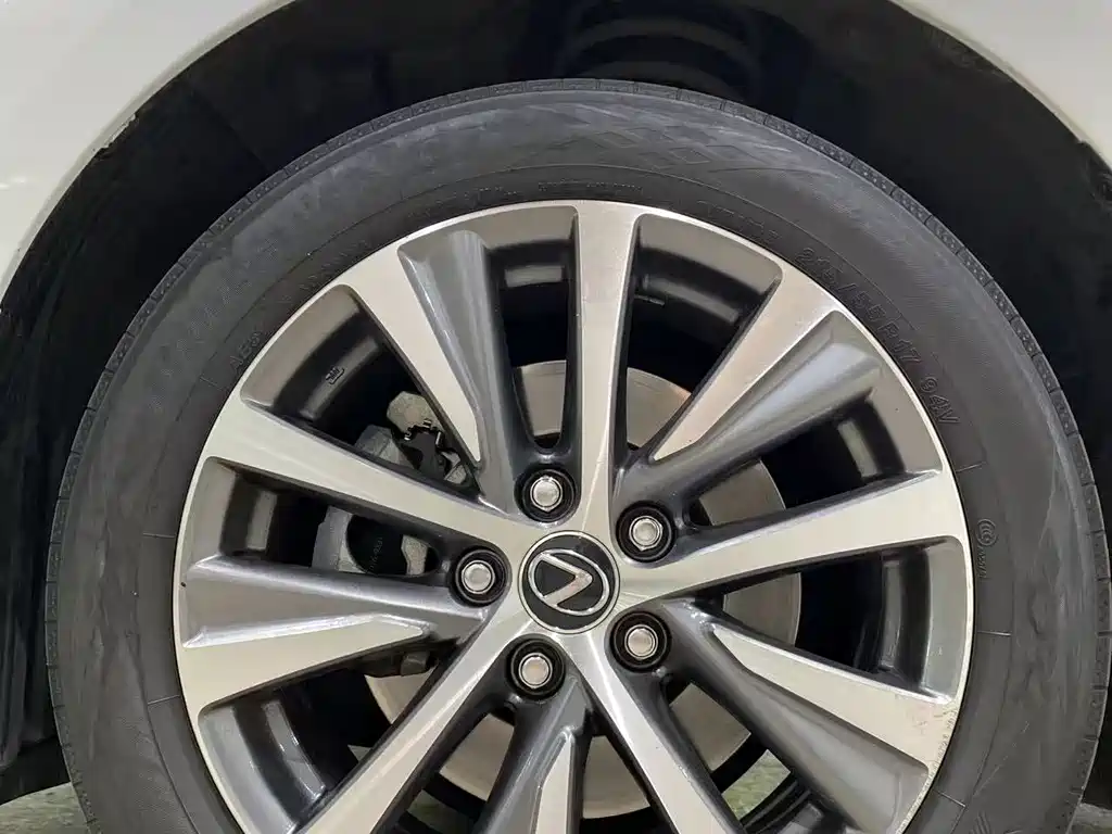 Lexus ES 2020 200 Excellence Edition купить на сайте DeffCars