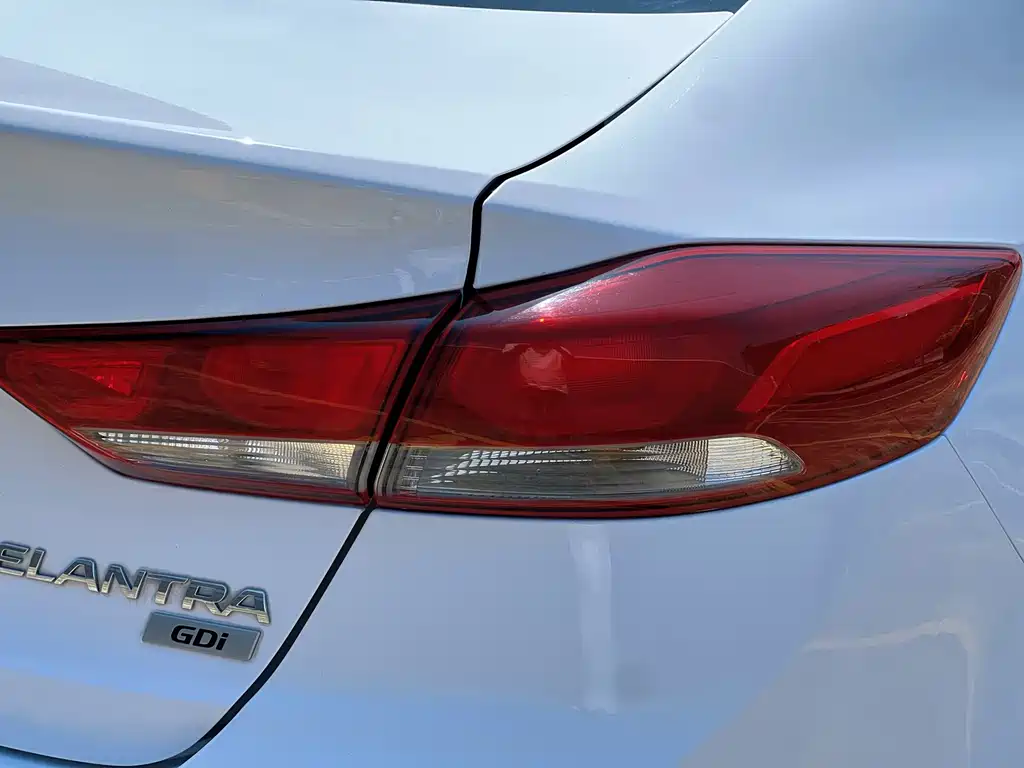 Lingdong 2018 1.6L Automatic 15th Anniversary Special Edition купить на сайте DeffCars