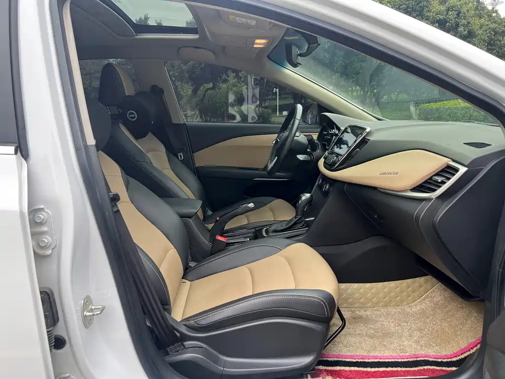 Cruze 2022 320 Automatic Sunroof Edition купить на сайте DeffCars