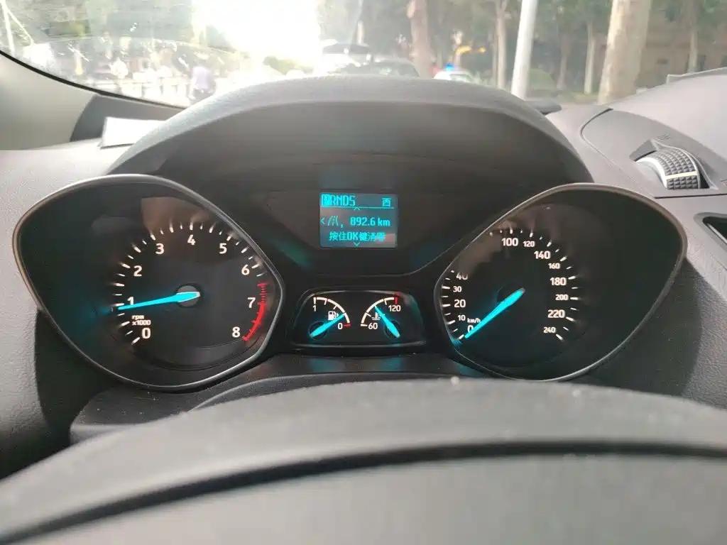 Escape 2018 EcoBoost 180 two-wheel drive platinum airfoil купить на сайте DeffCars