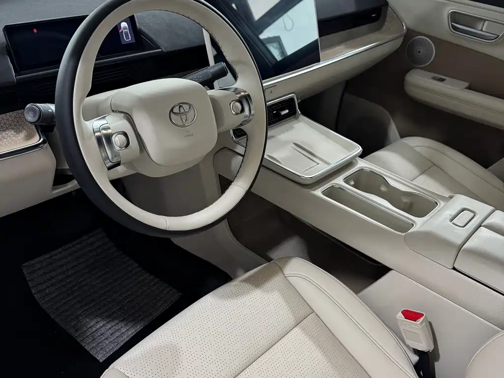 Platinum 3X 2025 520 Pro купить на сайте DeffCars