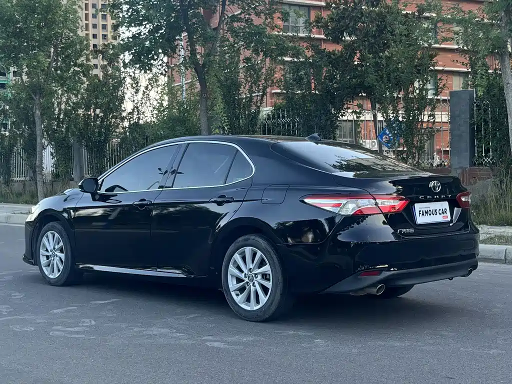 Camry 2021 2.0G Deluxe Edition купить на сайте DeffCars