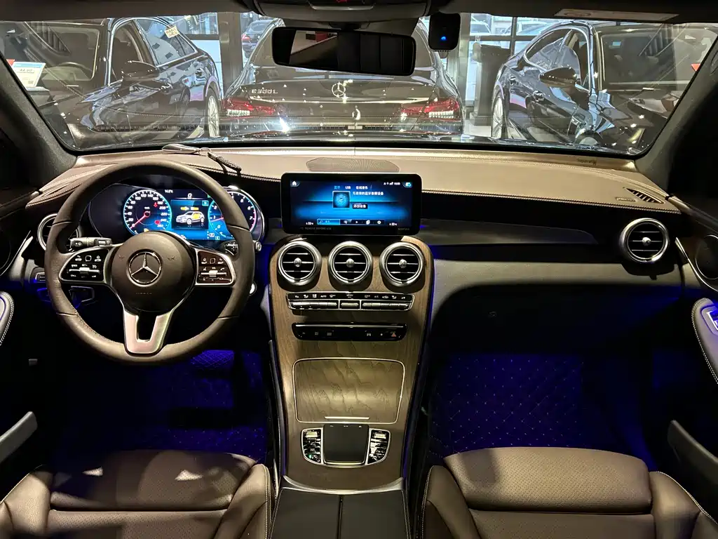 Mercedes-Benz GLC 2022 facelift GLC 300 L 4MATIC dynamic купить на сайте DeffCars