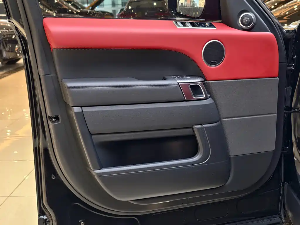 Range Rover Sport 2022 3.0 L6 Black Edition купить на сайте DeffCars
