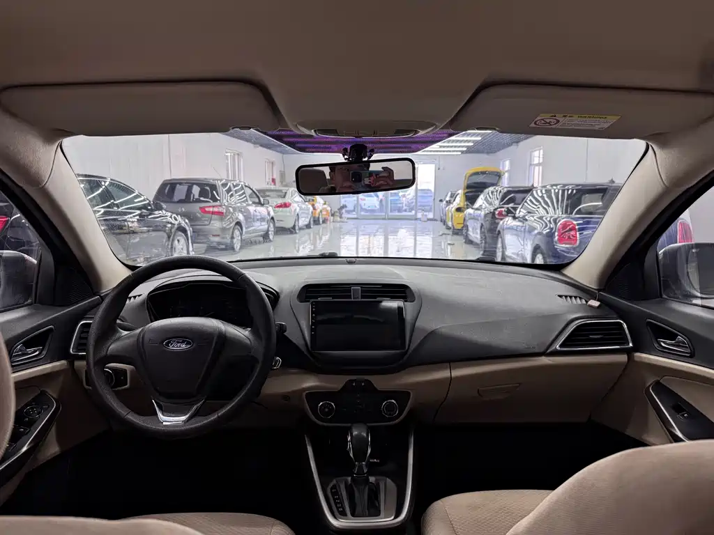 Escort 2017 1.5L automatic comfort model купить на сайте DeffCars