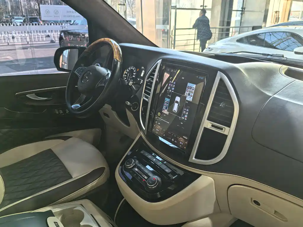 Vito 2016 2.0T Business Edition купить на сайте DeffCars