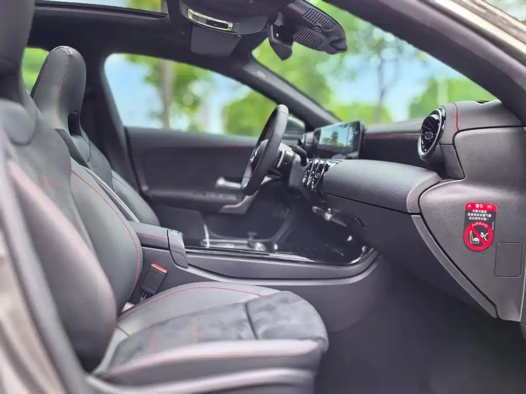 Mercedes-Benz CLA (imported) 2026 CLA 200 sports car купить на сайте DeffCars