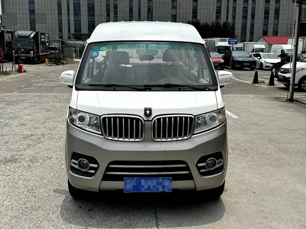 New Hiace X30L 2018 1.5L Business Edition DLCG14 купить на сайте DeffCars