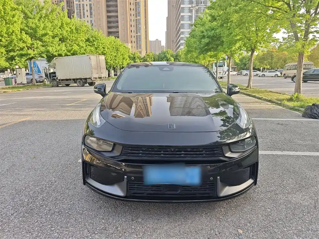 Lynk & Co 03 2021 1.5TD DCT Champion Edition купить на сайте DeffCars