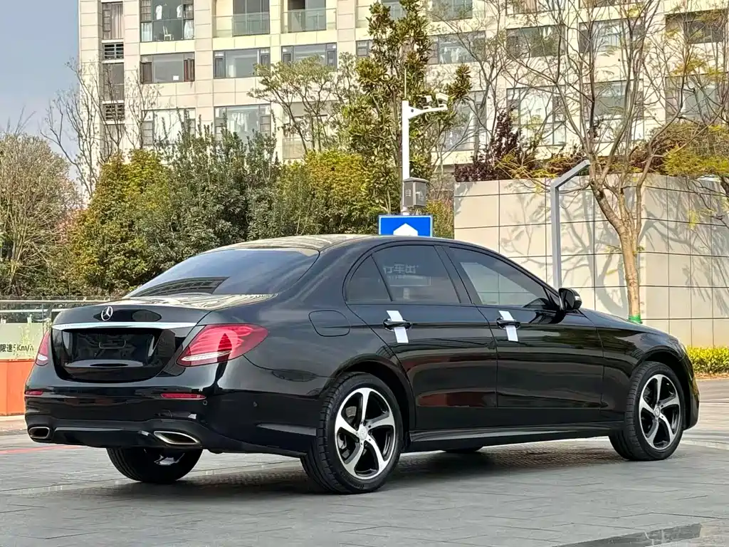 Mercedes-Benz E-Class 2017 E 200 Sports купить на сайте DeffCars