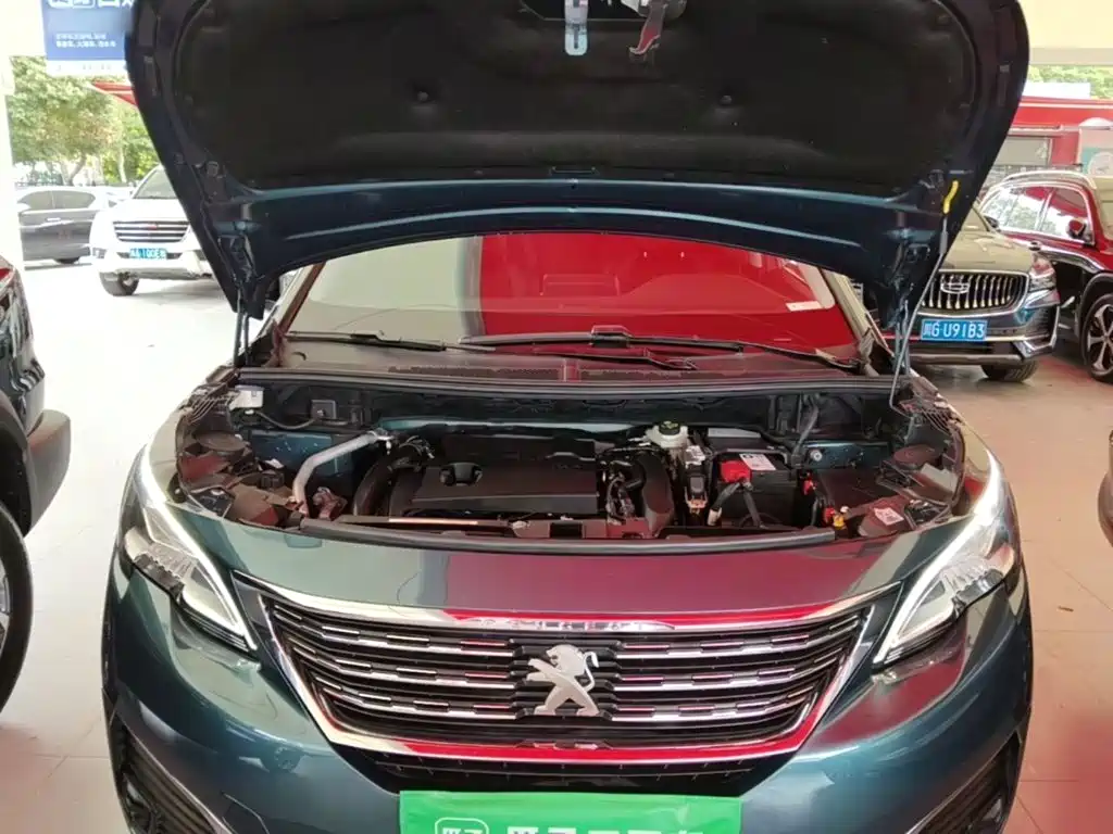 Peugeot 5008 2017 380THP 7-seat luxury version купить на сайте DeffCars