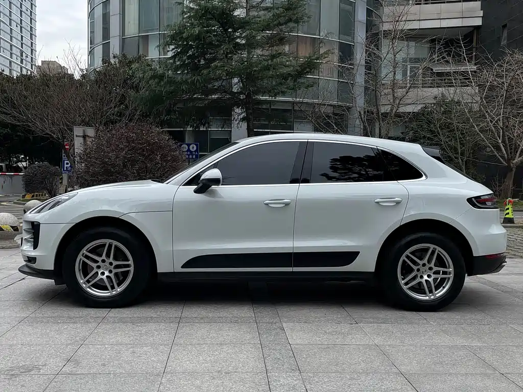Macan 2018 Macan 2.0T купить на сайте DeffCars
