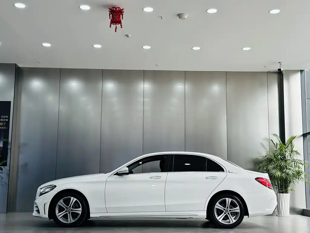 Mercedes-Benz C-Class 2019 facelift C 260 L sports version купить на сайте DeffCars