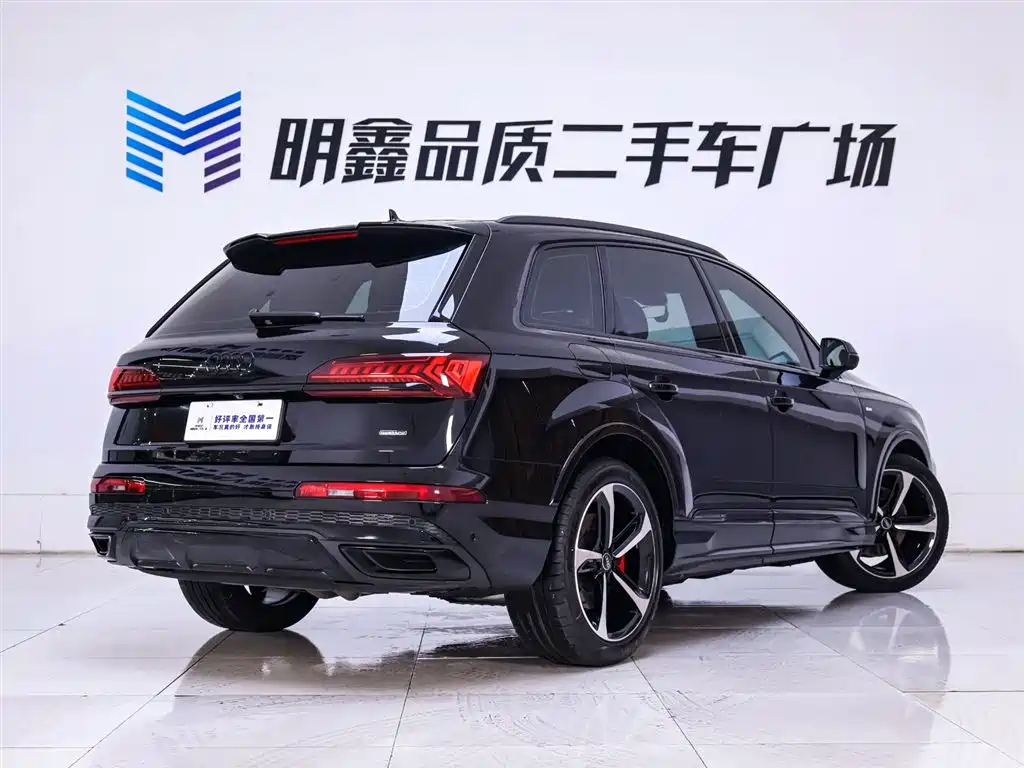 Audi Q7 2022 55 TFSI quattro S line ice and snow sports version купить на сайте DeffCars