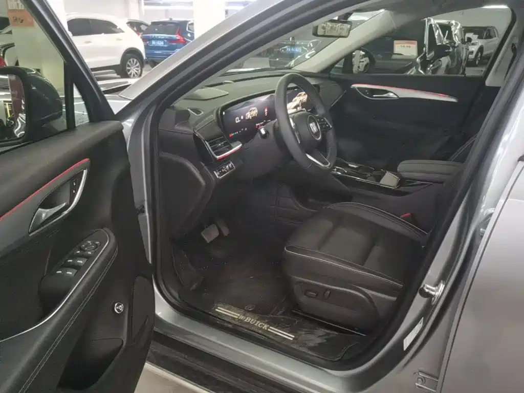Envision Plus 2025 Envision Plus 28T two-wheel drive platinum version купить на сайте DeffCars