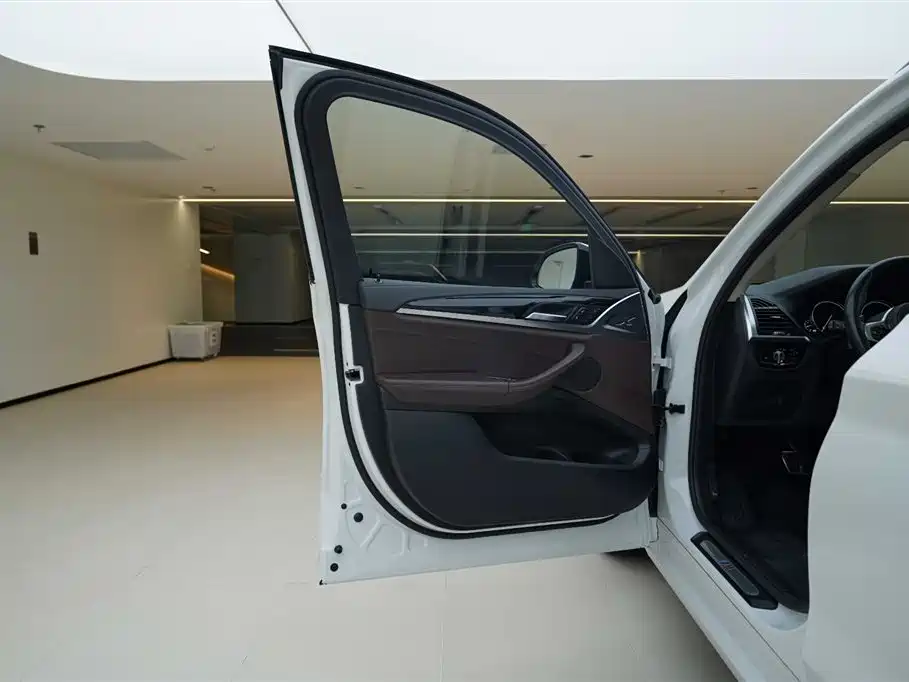 BMW X3 2019 xDrive28i M Sports Package купить на сайте DeffCars