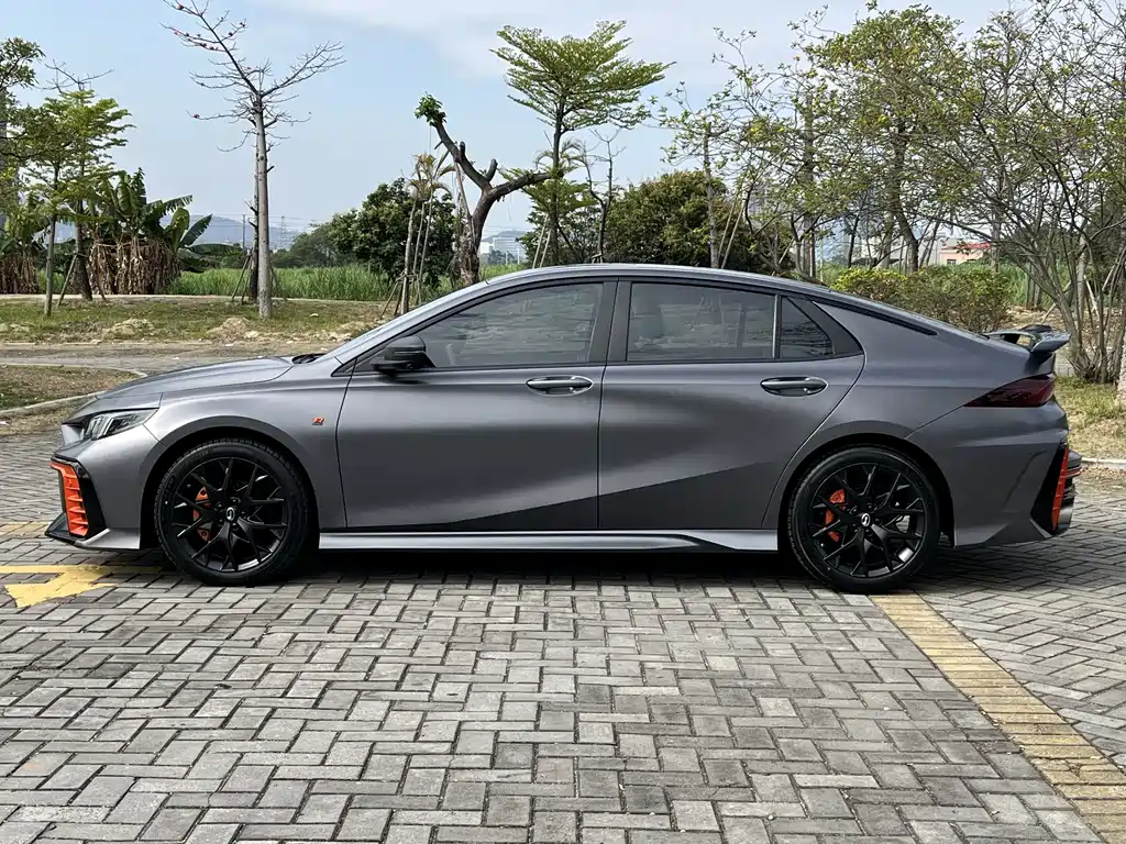 Shadow Leopard 2022 270T DCT J16 R-style track version купить на сайте DeffCars